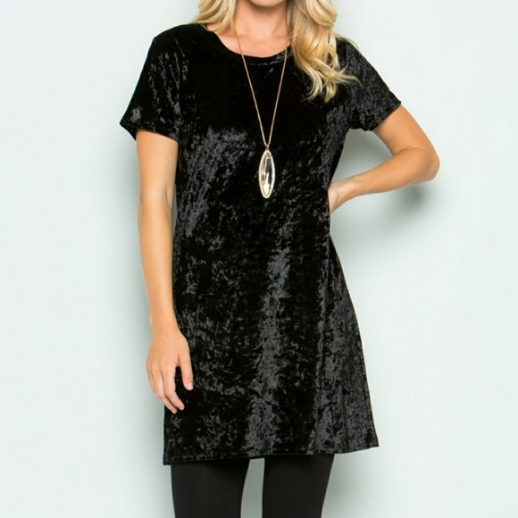 Black Crushed Velvet Tunic Shortsleeve Top - Picture 2 of 4
